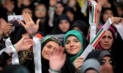 زن تراز انقلاب، الگوی جهانی