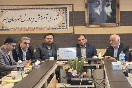 معلمی شغل نیست رسالت الهی و تمدن‌سازی است