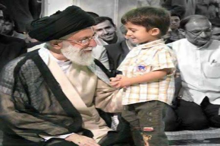 معلمی که سلطه‌طلبان را زمین زد