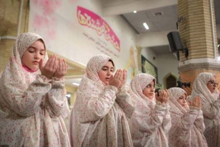 اجبار خشک، کودک را از دین دلزده می‌کند