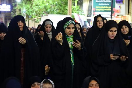 اقامه نماز استغاثه در ابهر