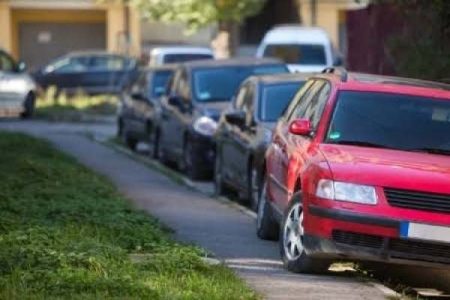 درآمد پایدار شهری از محل توقف حاشیه‌ای خودروها