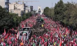 تشييع امام شهید، همه‌پرسی ملت در برابر دشمن