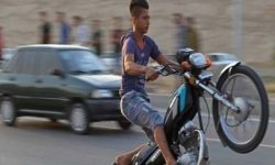 میدان بیفرهنگ!