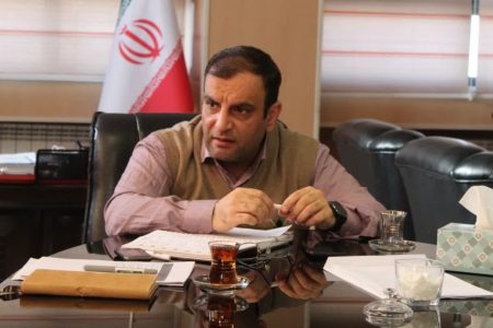 دوری از تشریفات و خدمت اولویت ادارات باشد