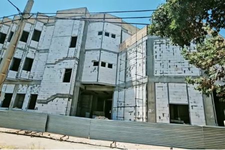 کتابخانه درجه یک ابهر به نیمه راه رسید
